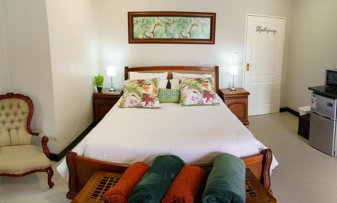 Mi Vida Guesthouse Klerksdorp Eksteriør billede