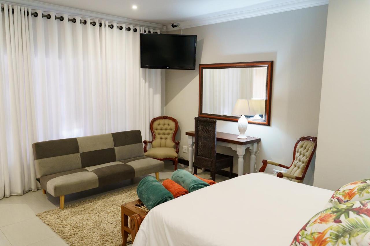 Mi Vida Guesthouse Klerksdorp Eksteriør billede