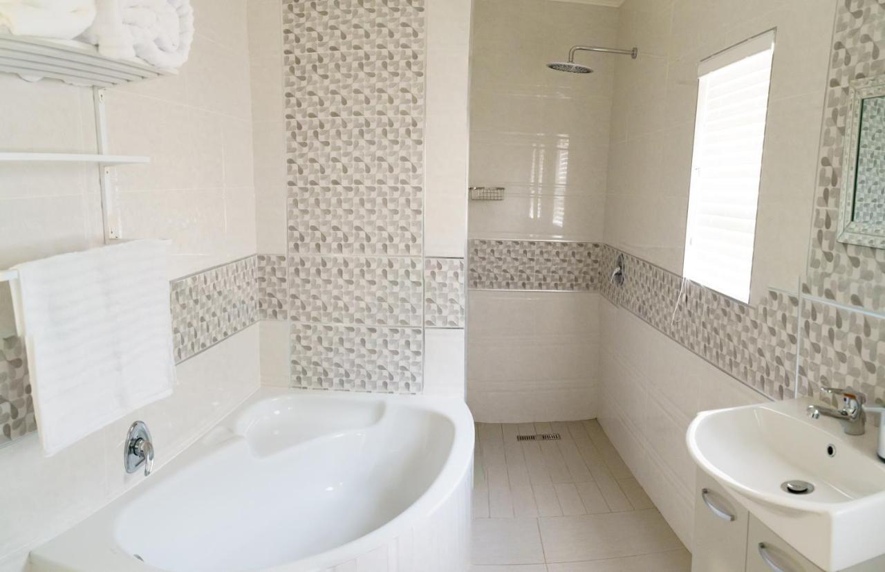 Mi Vida Guesthouse Klerksdorp Eksteriør billede