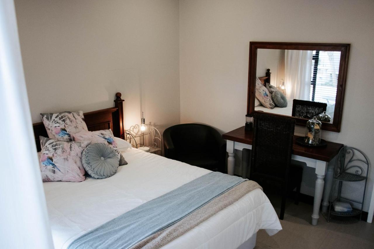Mi Vida Guesthouse Klerksdorp Eksteriør billede