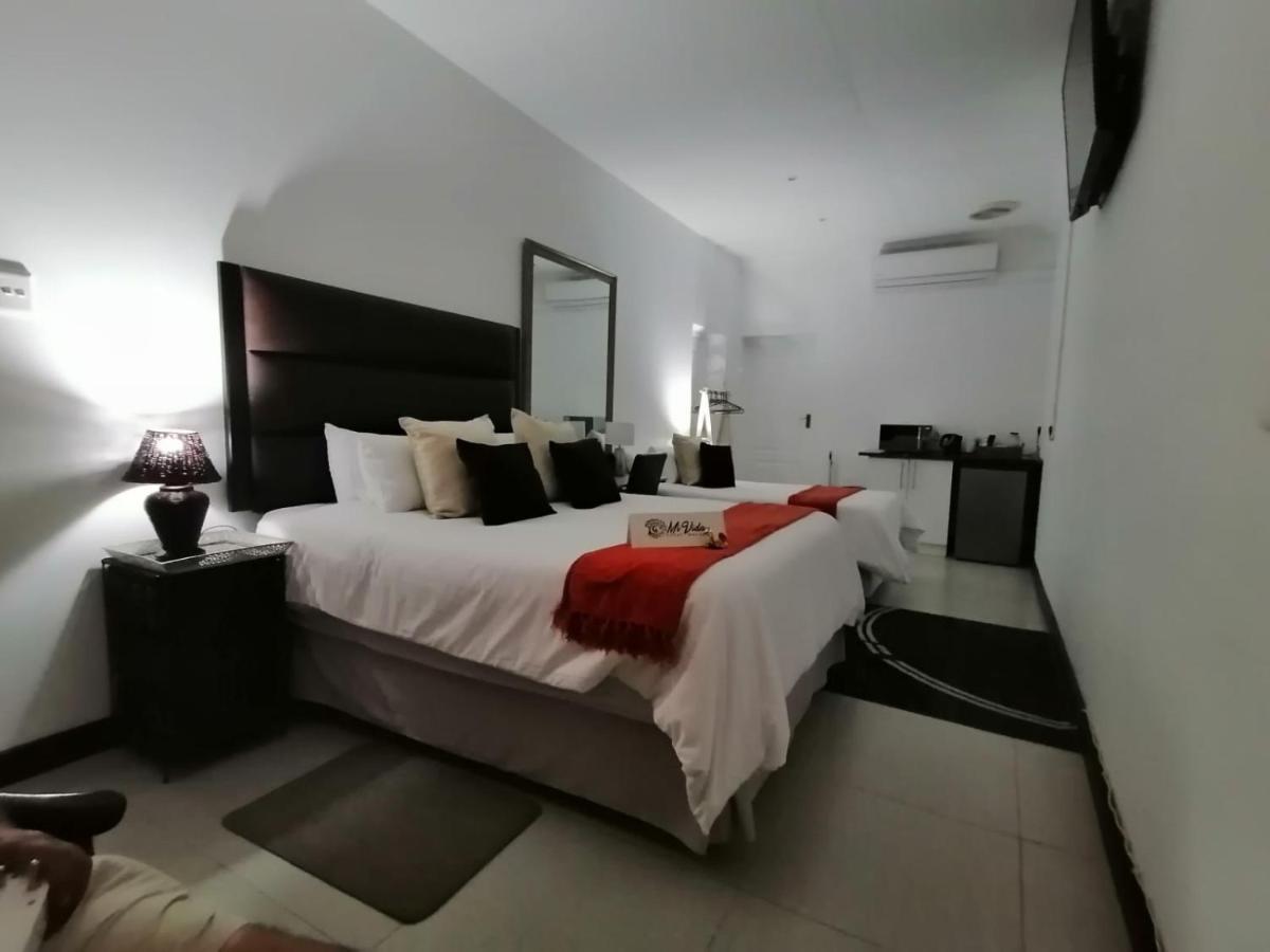 Mi Vida Guesthouse Klerksdorp Eksteriør billede